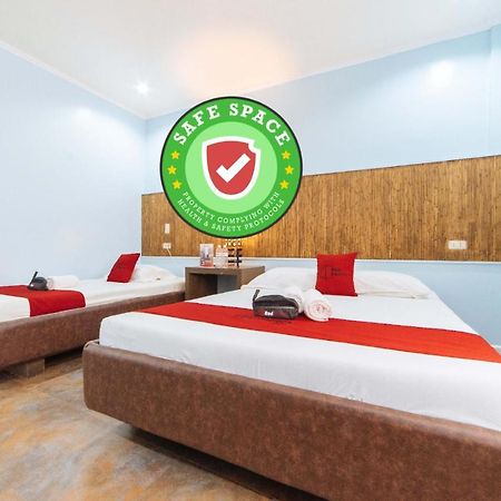 Hotel Reddoorz @ N Roldan Street Kalibo Esterno foto
