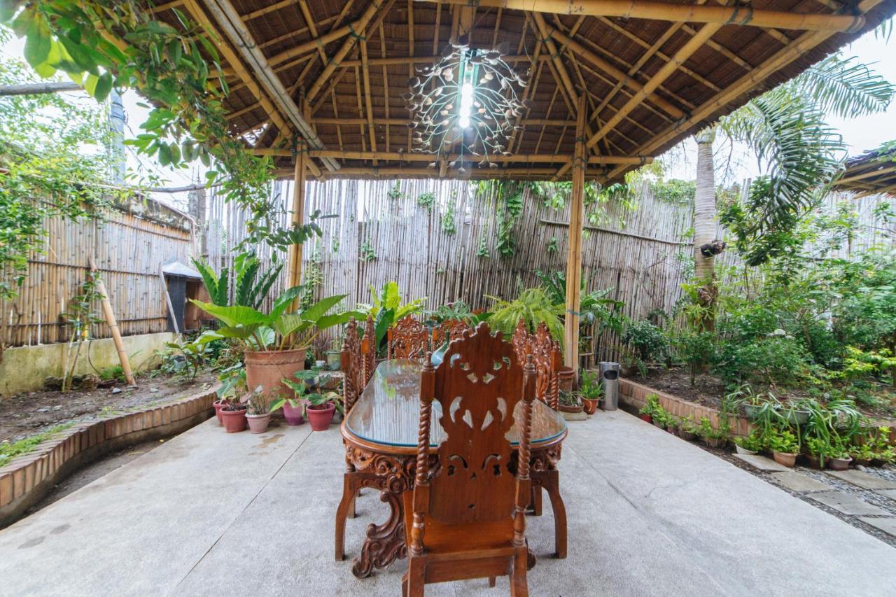 Hotel Reddoorz @ N Roldan Street Kalibo Esterno foto